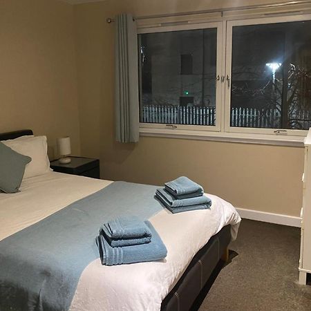 City Centre 2 Bedroom Apartment, Secure Parking. Glasgow Kültér fotó